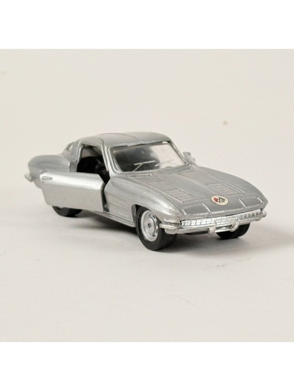 Chevy 1938 Corvette Stingray Superior 1:38 Diecast Split Window Classic Car
